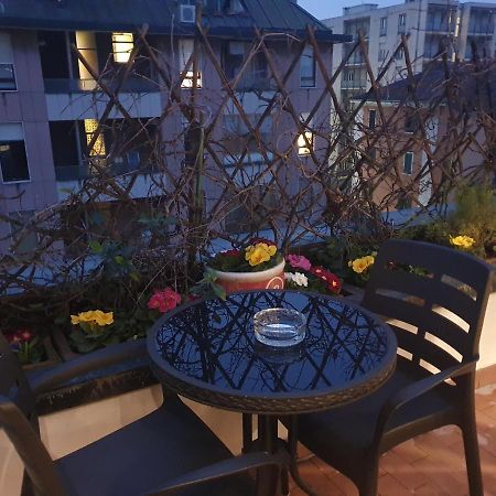 The Boheme Vintage Junior Suite ---- Cozy & Quiet & Comfortable With Private Bathroom & Fully Equipped Kitchenette & Cozy Balcony - Lift To 4Th Floor - Metro' Verde -Green Subway Porta Genova Milan Extérieur photo