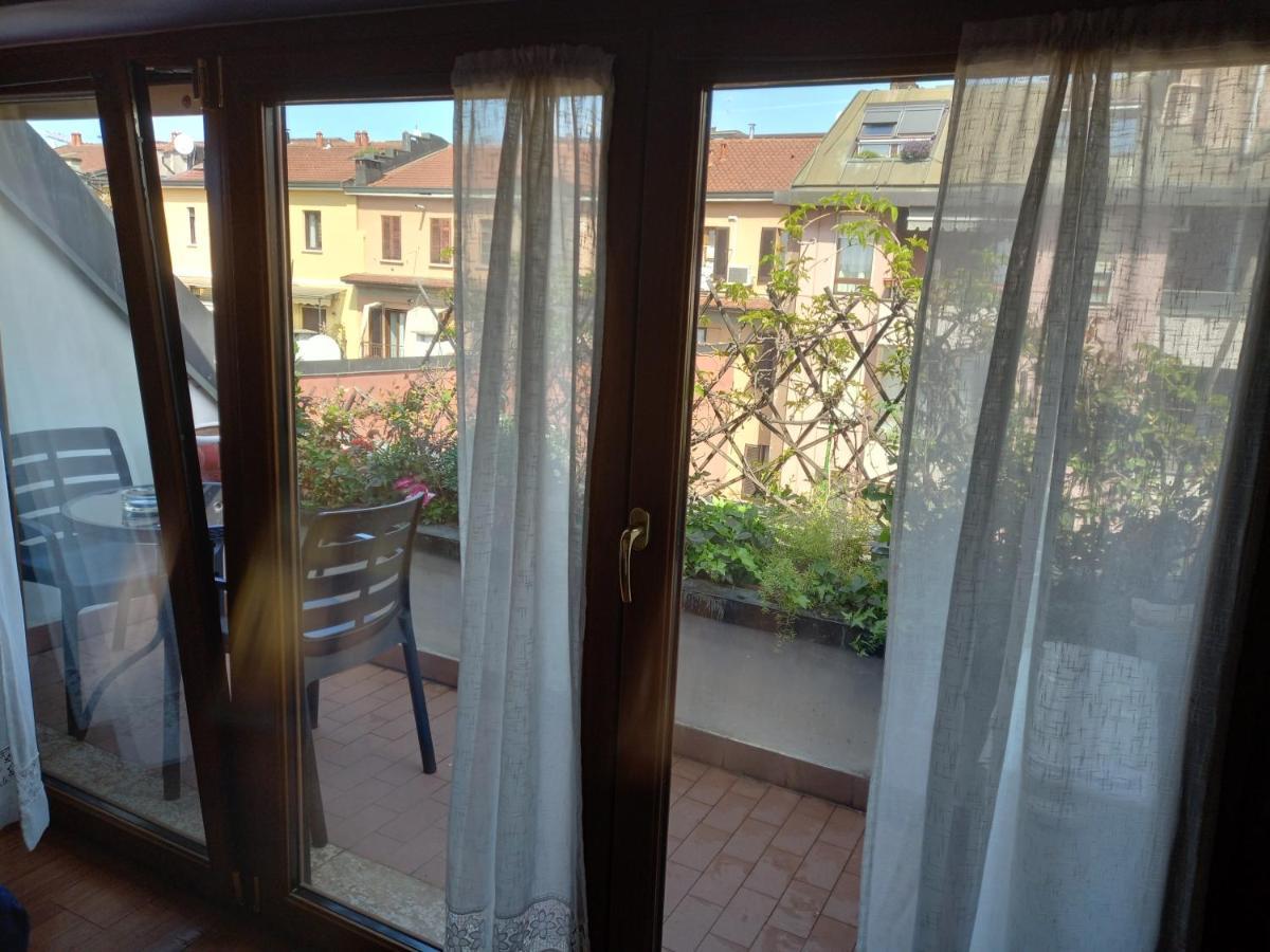 The Boheme Vintage Junior Suite ---- Cozy & Quiet & Comfortable With Private Bathroom & Fully Equipped Kitchenette & Cozy Balcony - Lift To 4Th Floor - Metro' Verde -Green Subway Porta Genova Milan Extérieur photo